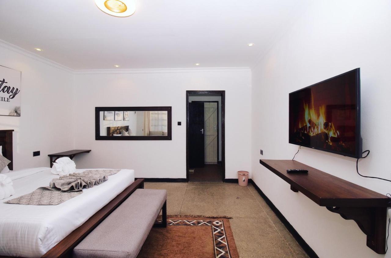 Arabel'S Place Riverside Villas 纳纽基 外观 照片